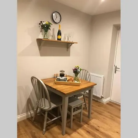 Holiday home Cavendish Court